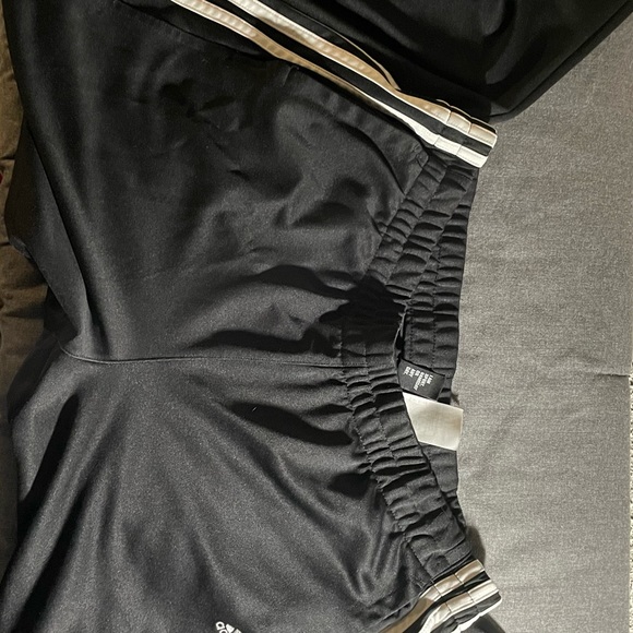 These stylish joggers will be the perfect addition to your closet - Picture 6 of 6